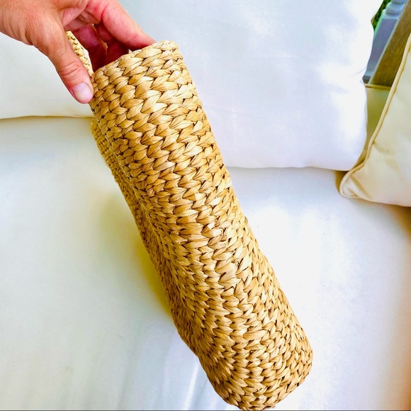 Poolside Day Dream Bucket Bag NWOT - Picture 9 of 14